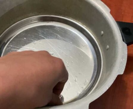 How to get a stuck plate out of a bowl
