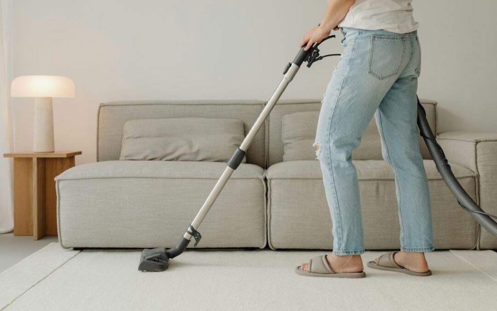 Why are carpet cleaning services important