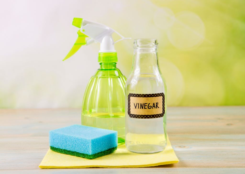 What is the difference between household vinegar and cleaning vinegar