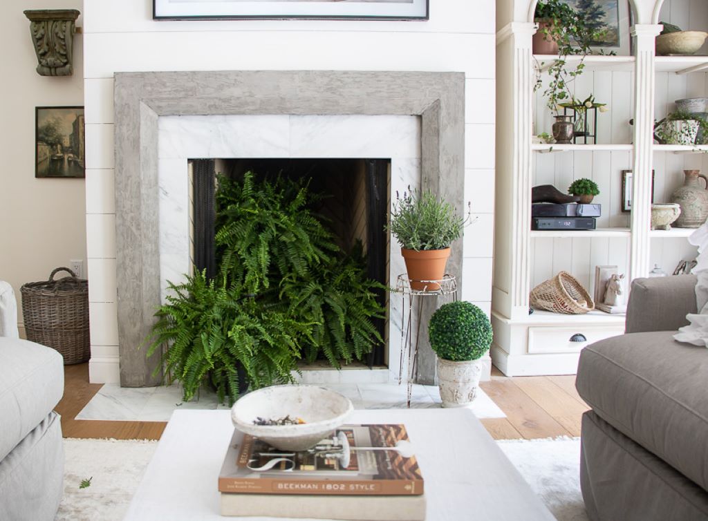 What decor to put on a fireplace