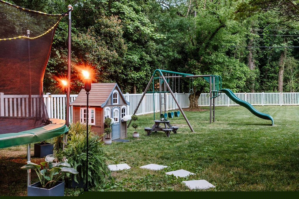 How can I make my backyard peaceful