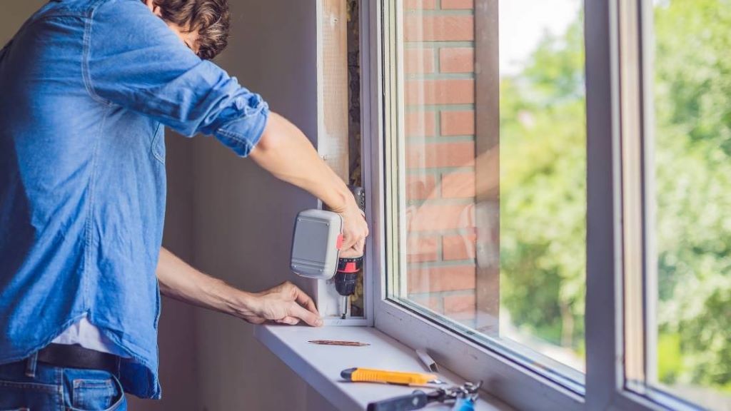 Types of Temporary Window Repairs Often Attempted in Winter