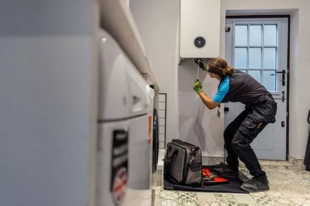 Manchester homes facing cold winter, highlighting importance of timely boiler repairs to avoid costly breakdowns and ensure warmth